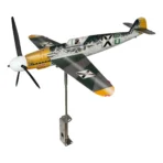 Сглобен ветропоказател германски Месершмит Bf109 в камуфлажни цветове на българските ВВС във Втората световна война